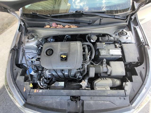 Used 2023 Kia Forte LXS image 9