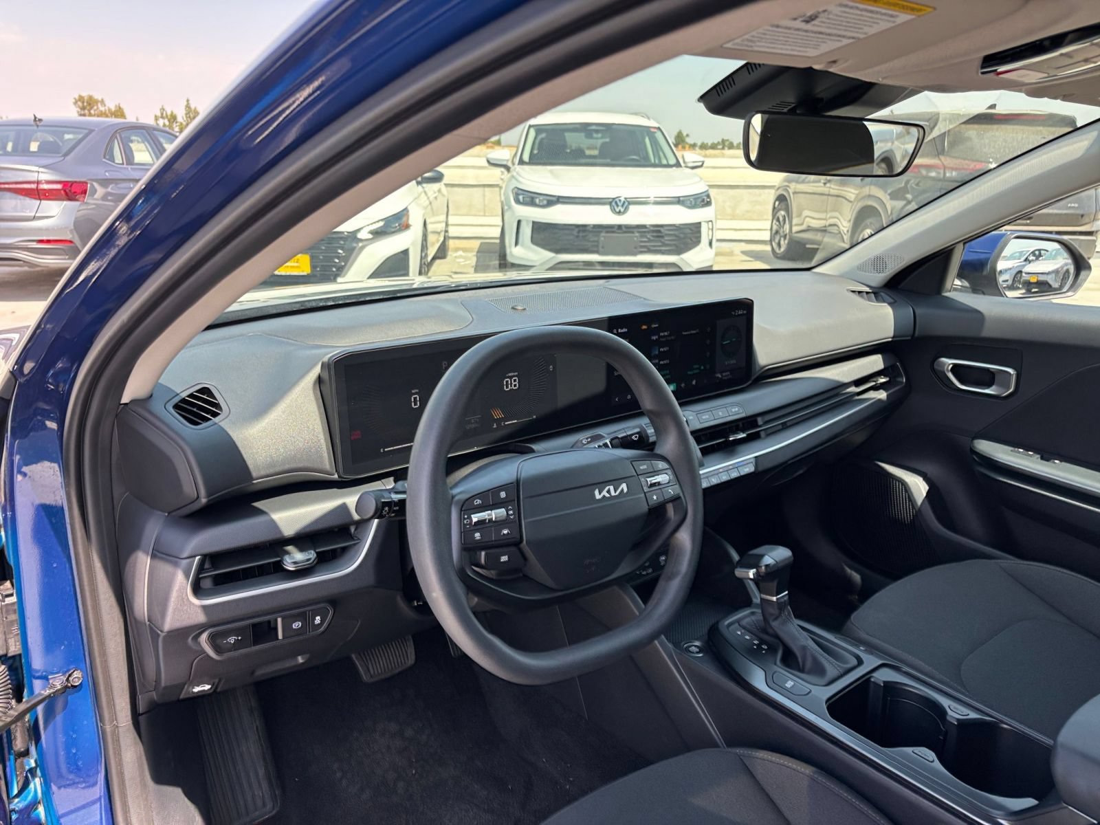 Used 2026 Kia K4 FWD image 33