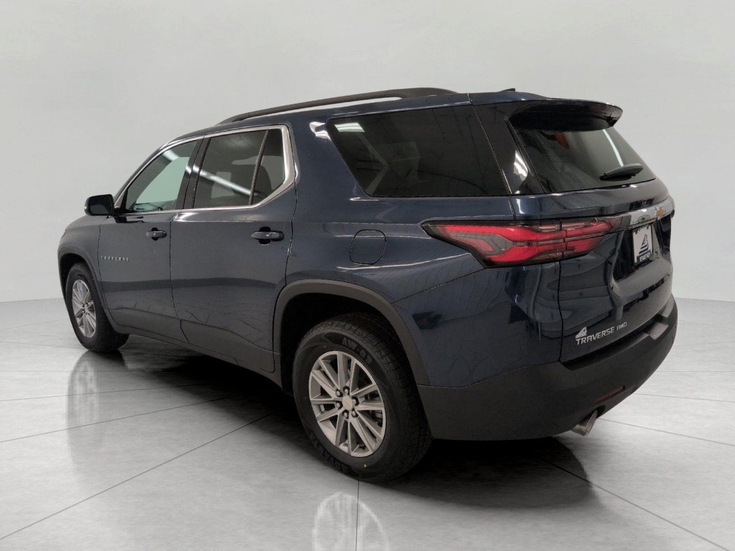 Used 2023 Chevrolet Traverse LT w/ LPO, Floor Liner Package AWD/4WD image 20