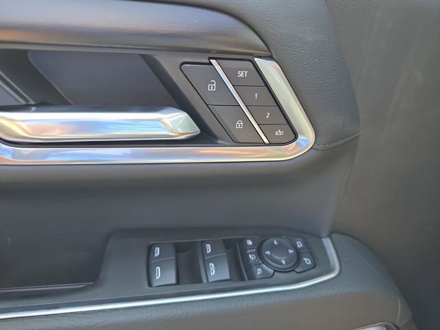 New 2025 GMC Sierra 3500 Denali w/ Denali Reserve Package image 9