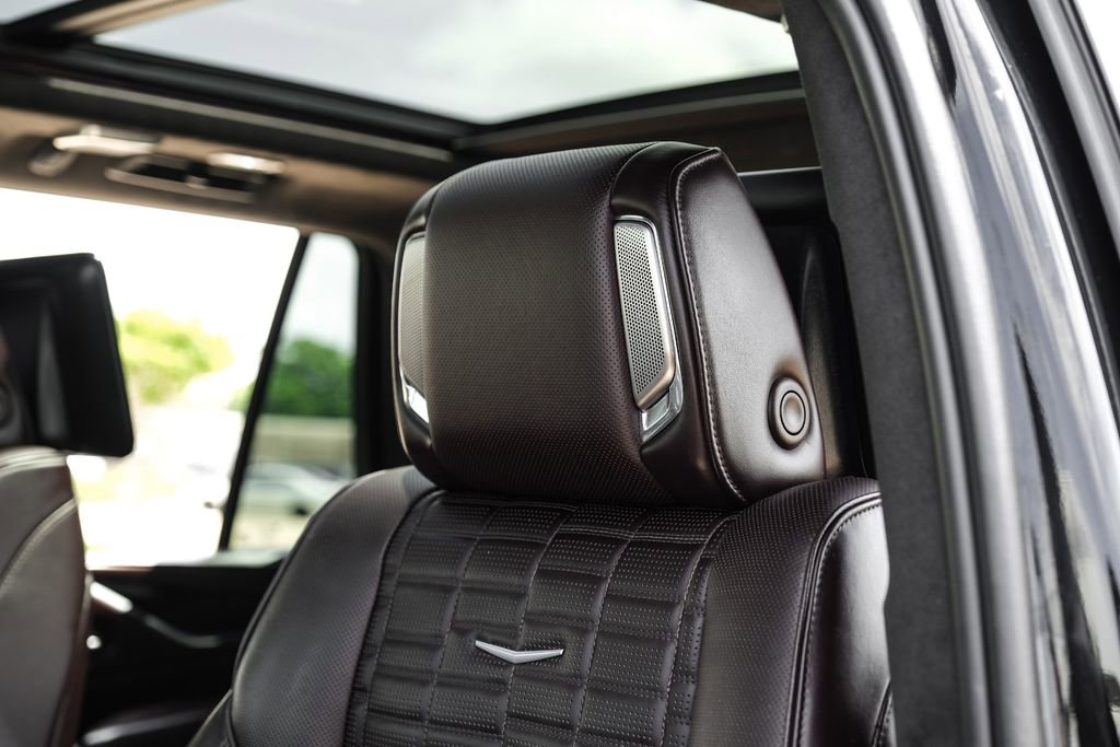 Used 2023 Cadillac Escalade V AWD/4WD image 37