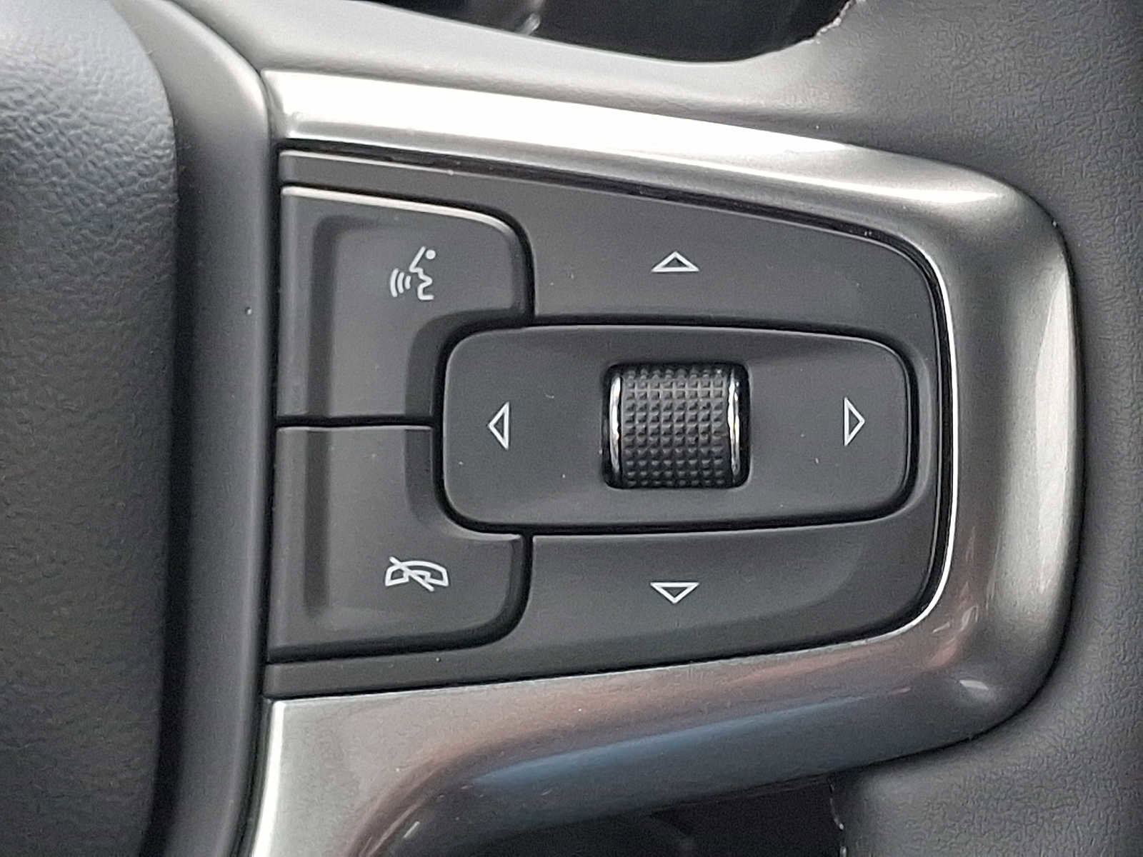 Certified 2025 Chevrolet Silverado 1500 RST w/ Dark Appearance Package image 24