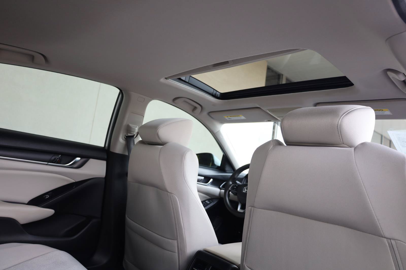 Used 2019 Honda Accord EX image 30