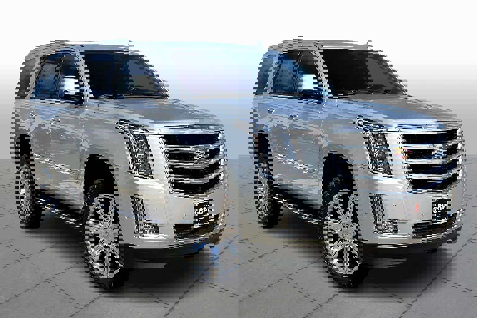 Used 2017 Cadillac Escalade Premium Luxury image 2