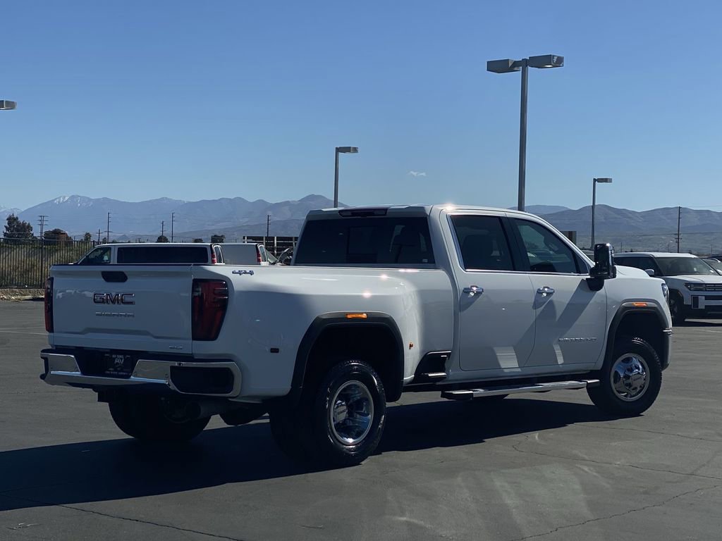New 2026 GMC Sierra 3500 SLT w/ SLT Convenience Package image 13