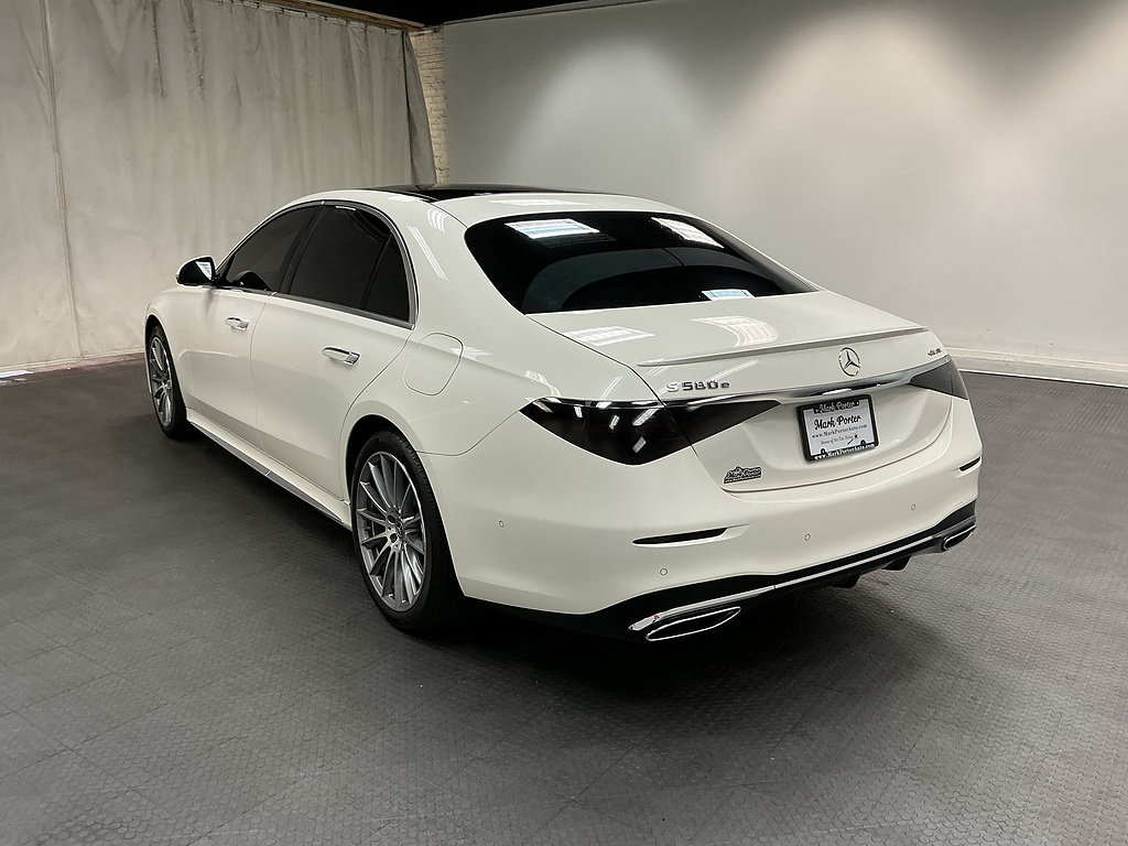 Used 2023 Mercedes-Benz S 580e 4MATIC Sedan image 5