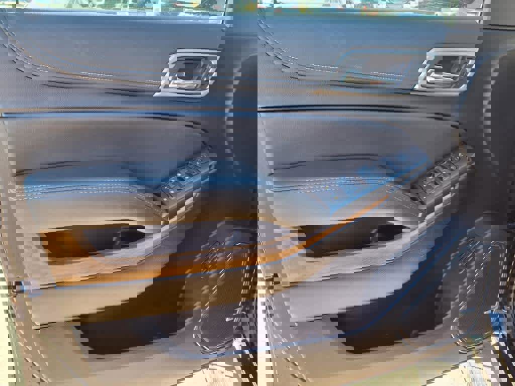 Used 2020 GMC Yukon Denali w/ Open Road Package image 14