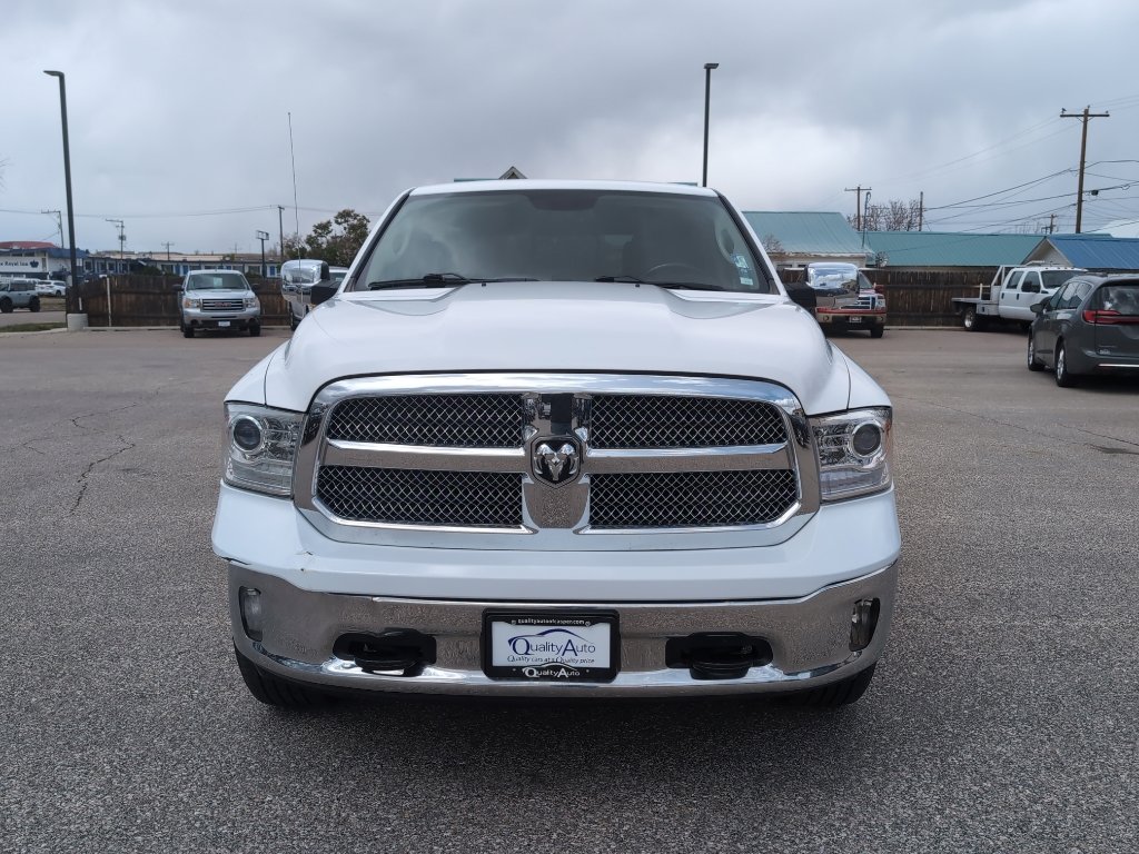Used 2017 RAM 1500 Laramie w/ Convenience Group AWD/4WD image 3