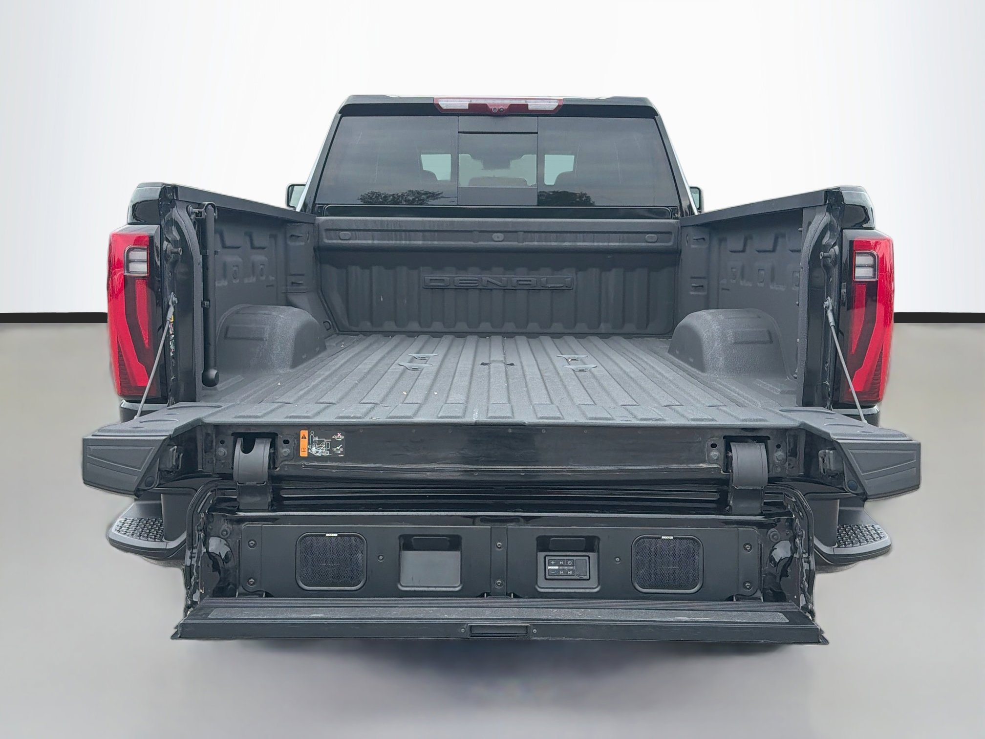 Used 2024 GMC Sierra 3500 Denali Ultimate AWD/4WD image 45