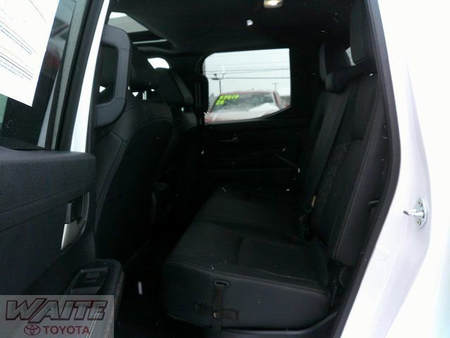 Used 2024 Toyota Tacoma Limited w/ Limited Package (LT) image 28