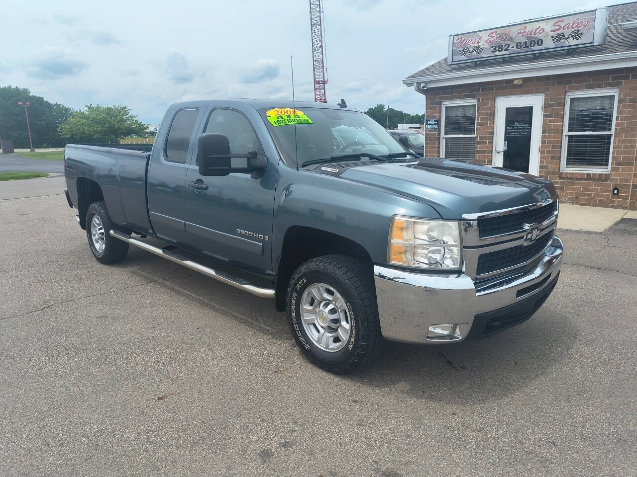 Used 2008 Chevrolet Silverado 3500 LT AWD/4WD image 3