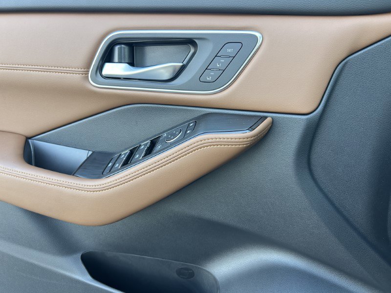 New 2026 Nissan Rogue Platinum w/ Platinum Premium Package image 22