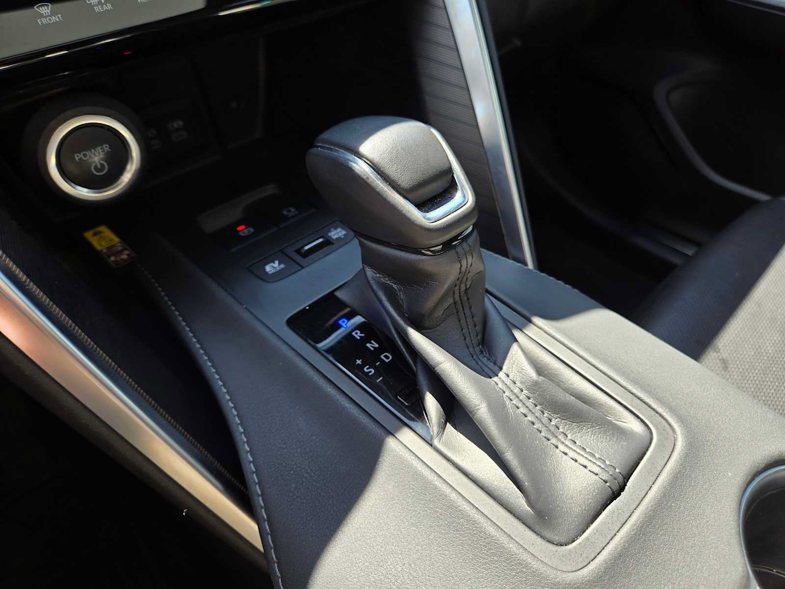 Used 2024 Toyota Venza Limited AWD/4WD image 38