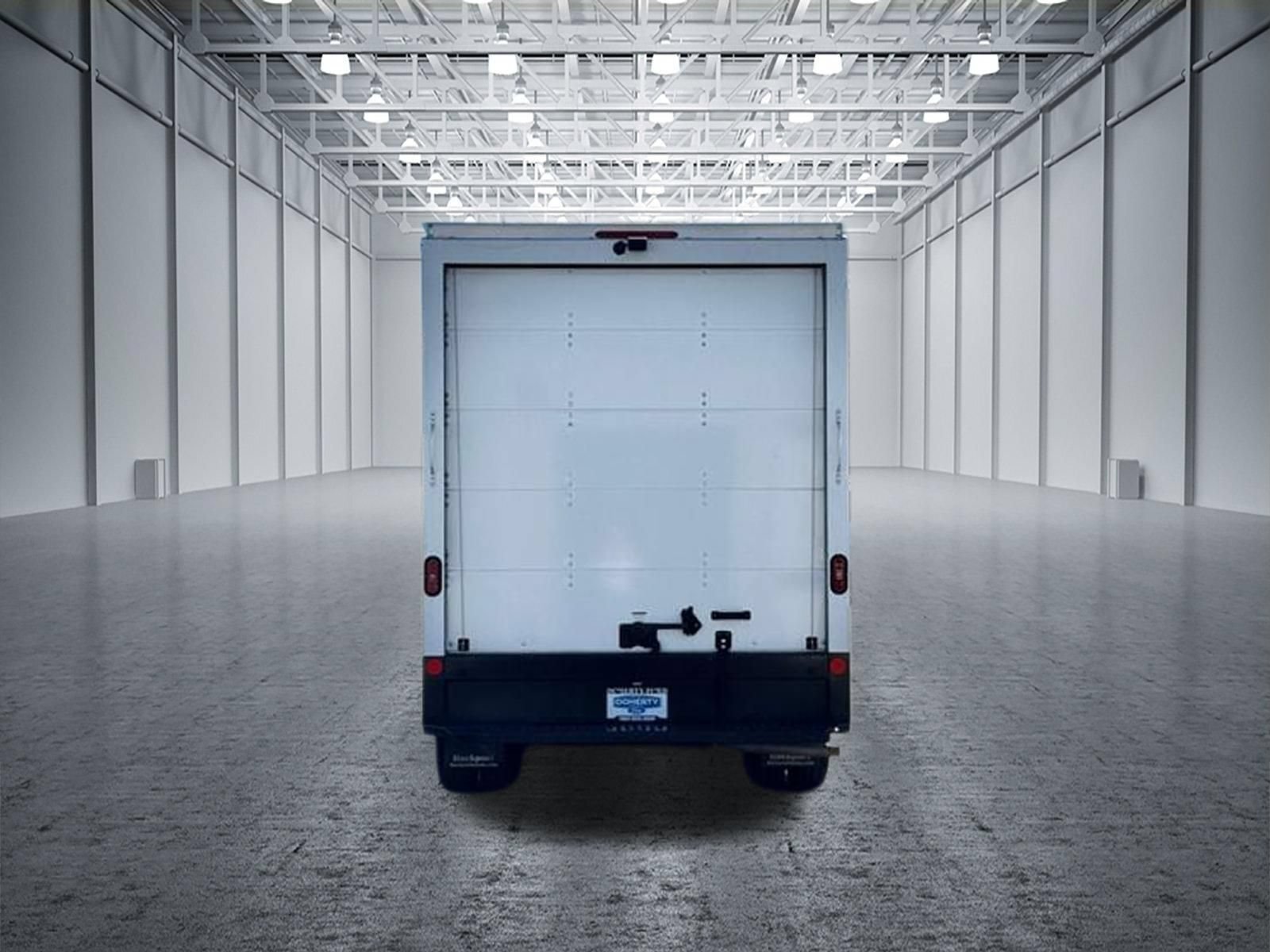 Used 2023 Ford Transit 350 DRW RWD image 12