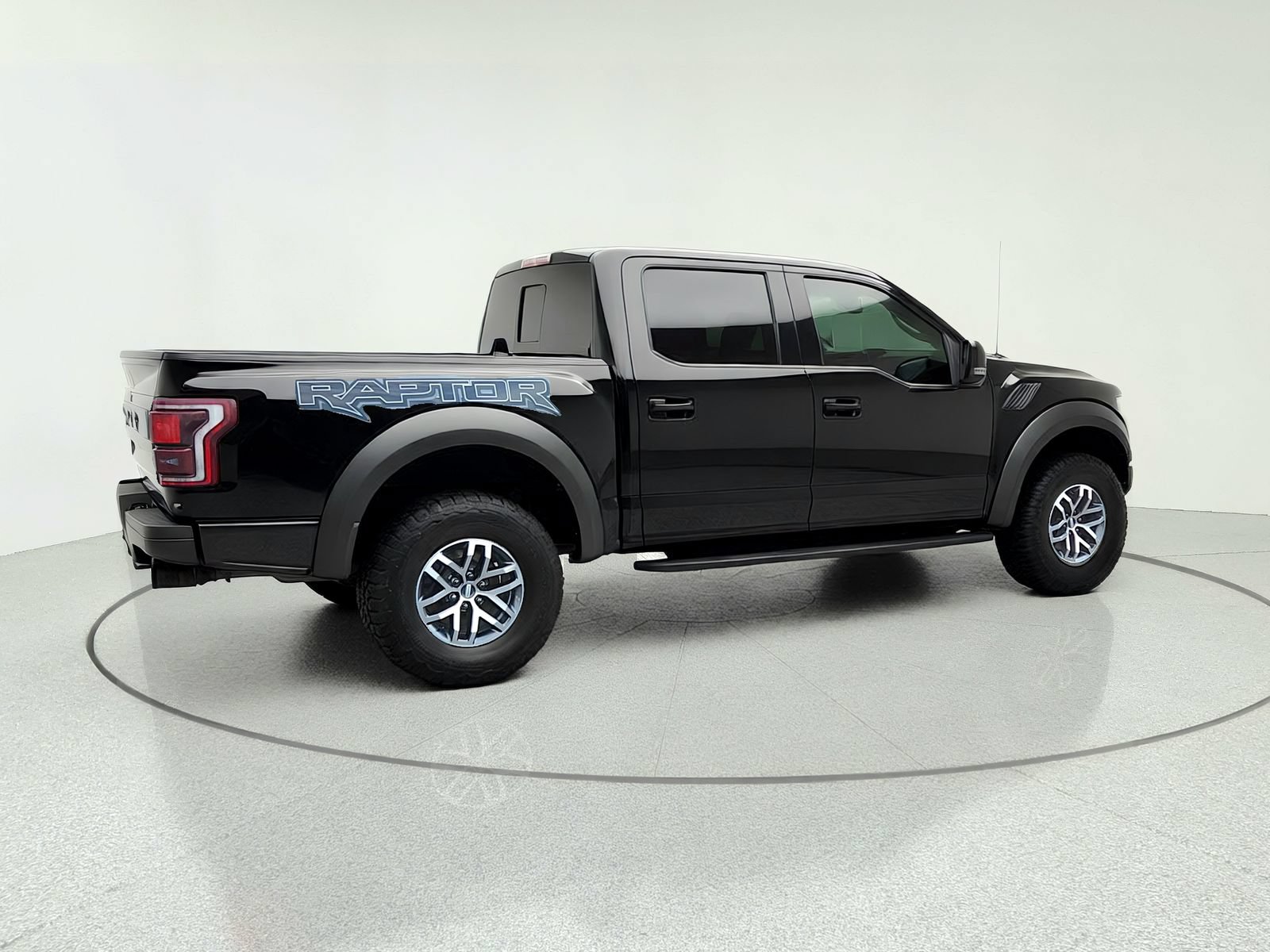 Used 2017 Ford F150 Raptor w/ Equipment Group 802A Luxury AWD/4WD image 8