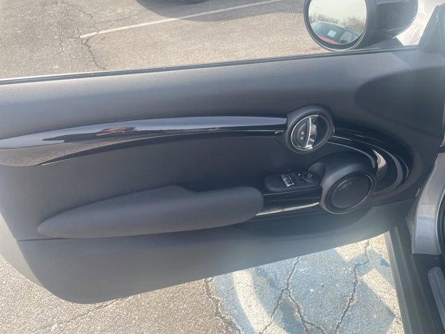 Certified 2024 MINI Cooper SE image 20
