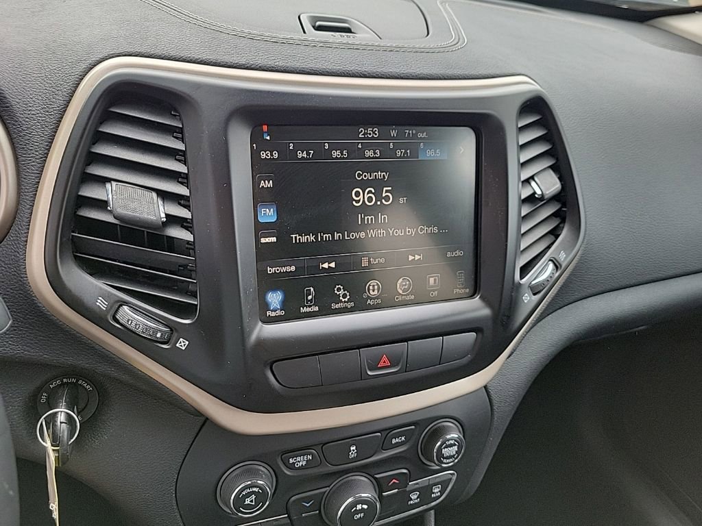 Used 2014 Jeep Cherokee Latitude AWD/4WD image 18