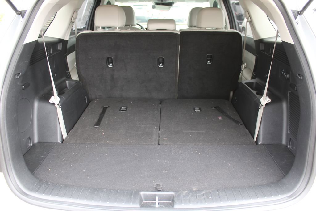 Certified 2025 Kia Sorento S w/ Panoramic Sunroof Package image 10