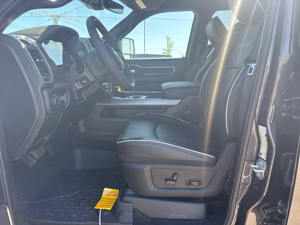 New 2026 RAM 2500 Laramie w/ Night Edition AWD/4WD image 25