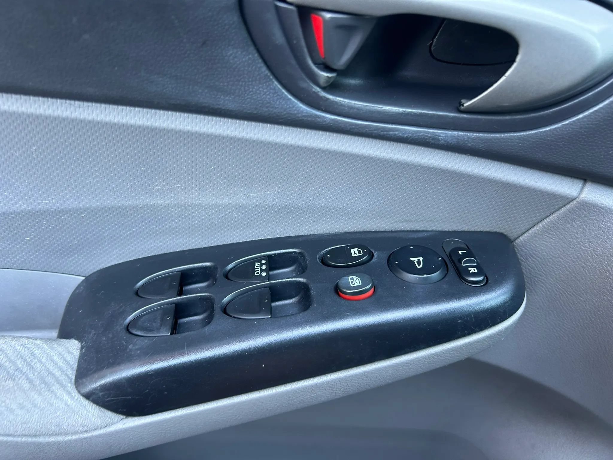 Used 2010 Honda Civic LX image 9