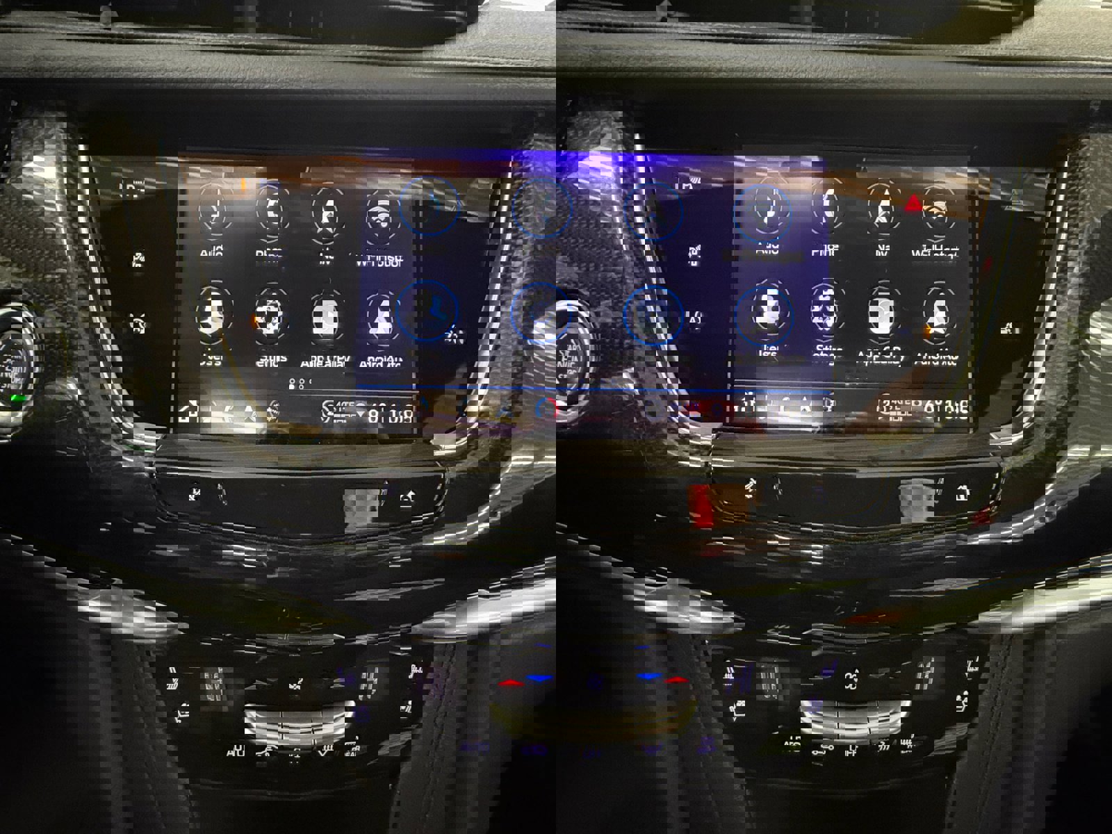 Used 2024 Cadillac XT6 Sport w/ Technology Package image 23