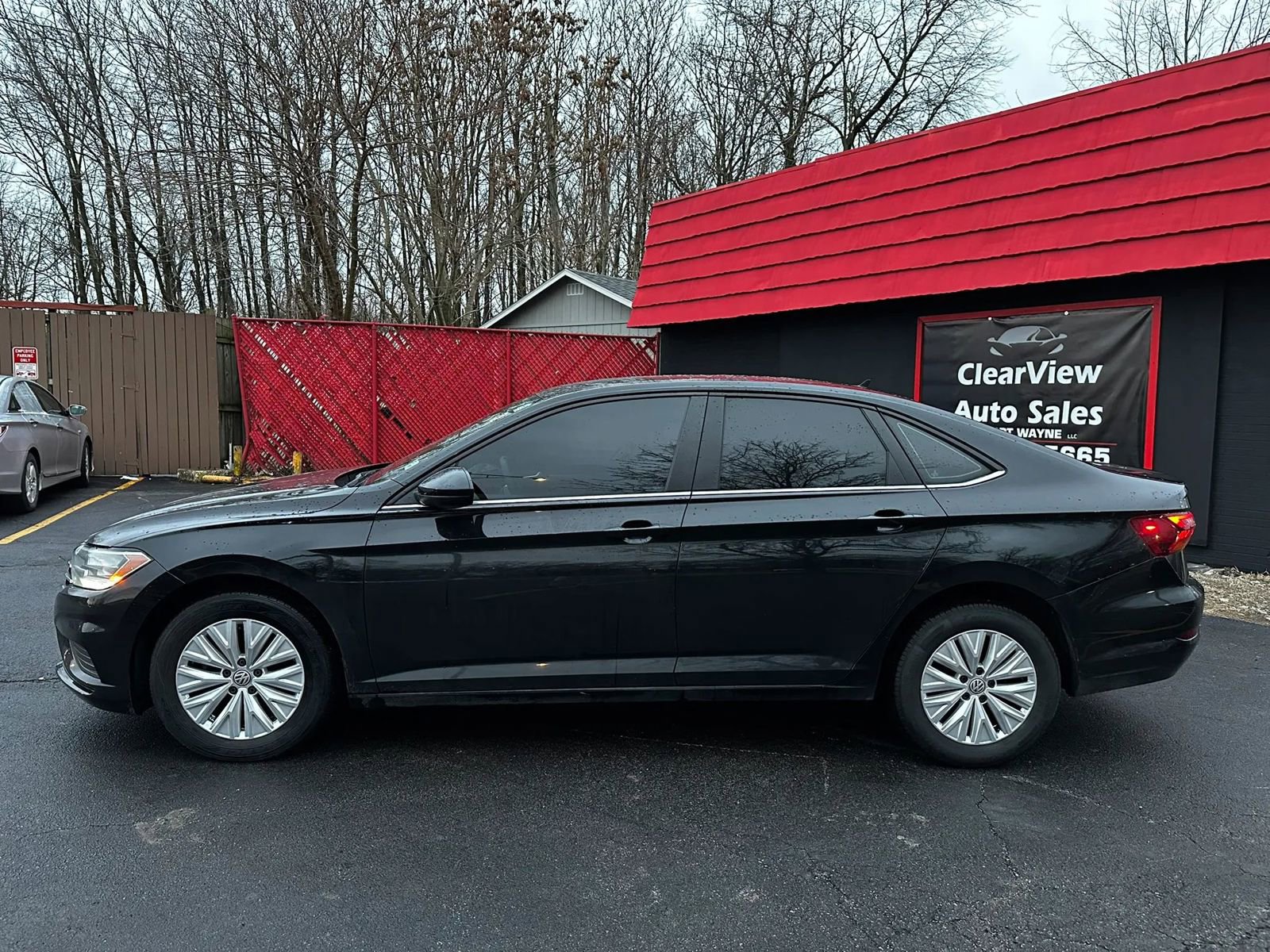 Used 2019 Volkswagen Jetta S image 2
