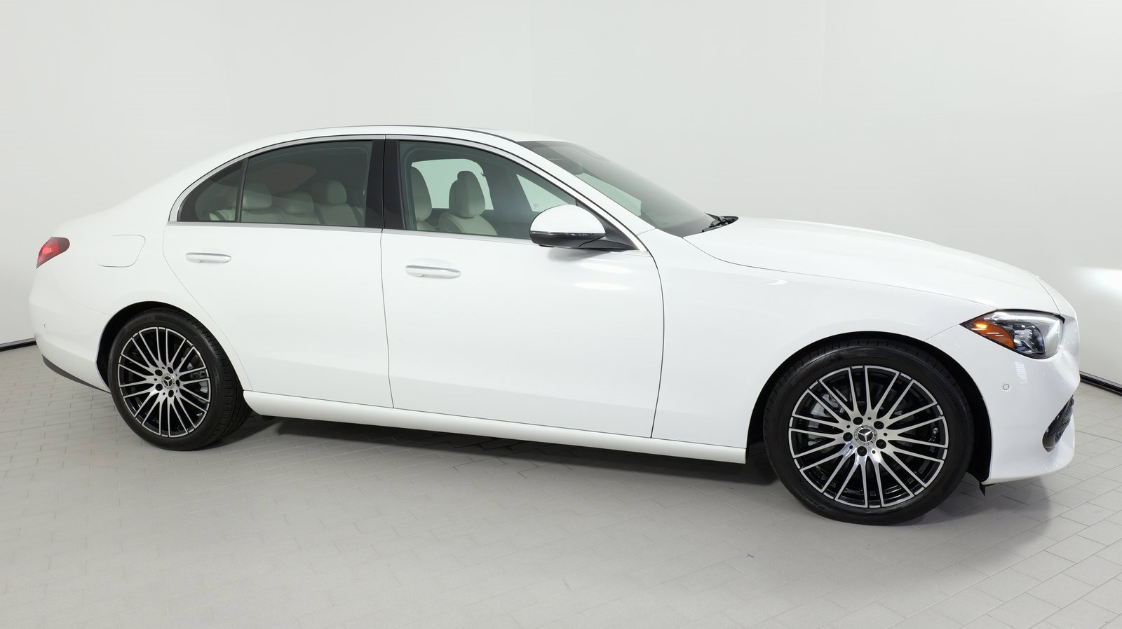 Used 2024 Mercedes-Benz C 300 4MATIC Sedan image 27