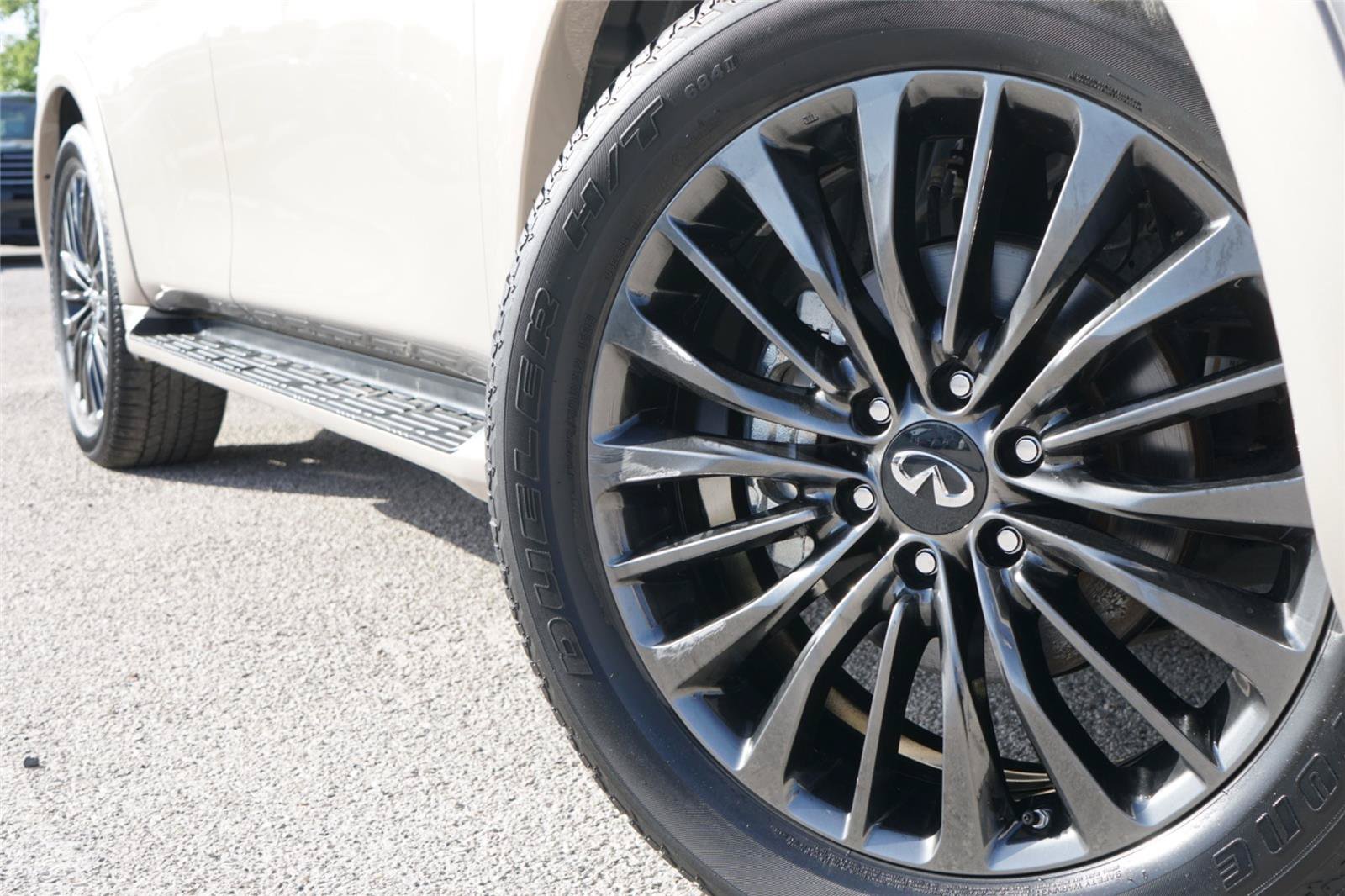Used 2023 INFINITI QX80 Premium Select w/ Cargo Package AWD/4WD video 2