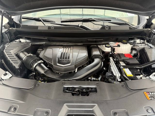 Used 2025 GMC Acadia Elevation image 9