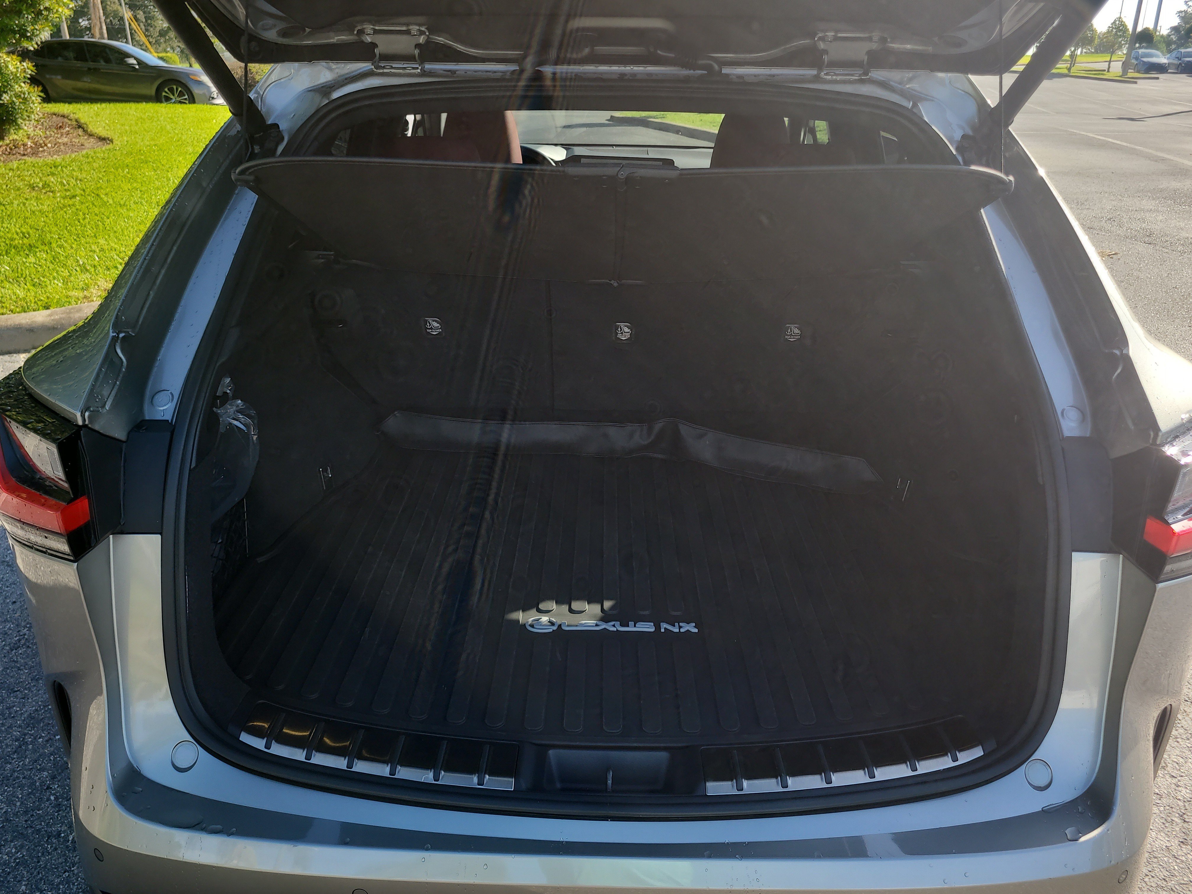 Used 2025 Lexus NX 250 FWD w/ Accessory Package (2T) image 11