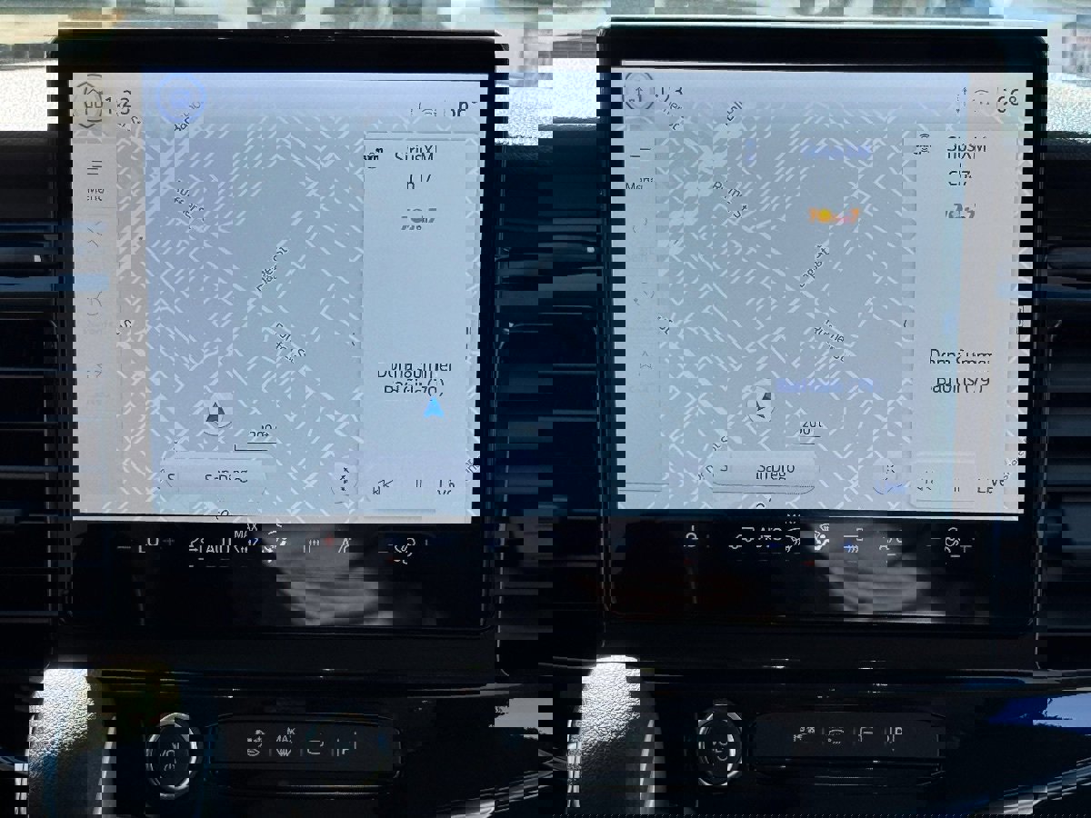 Used 2025 Ford Transit 350 XLT image 24