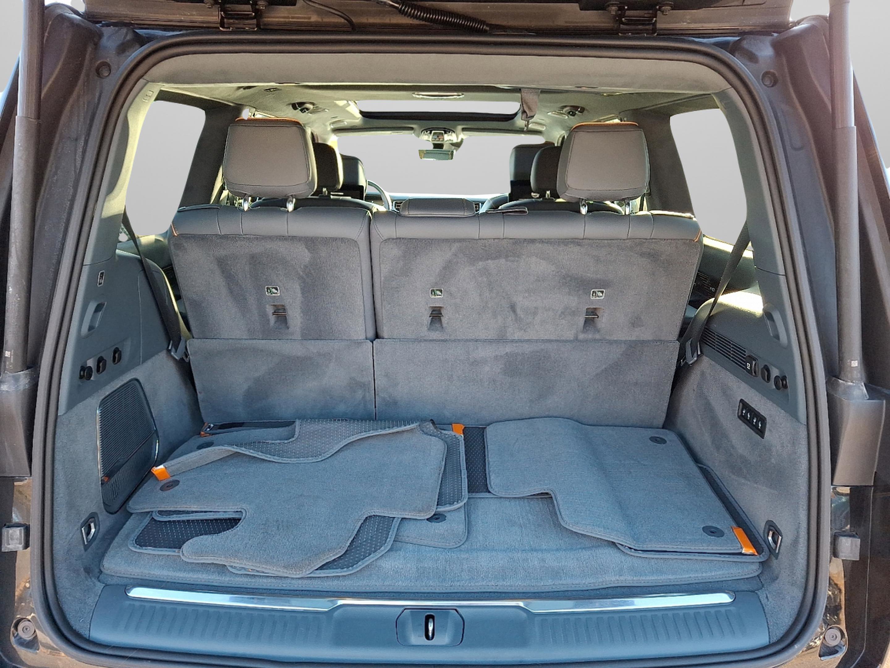 Certified 2024 Jeep Grand Wagoneer Series III w/ Rear Seat Video Group 1 image 13