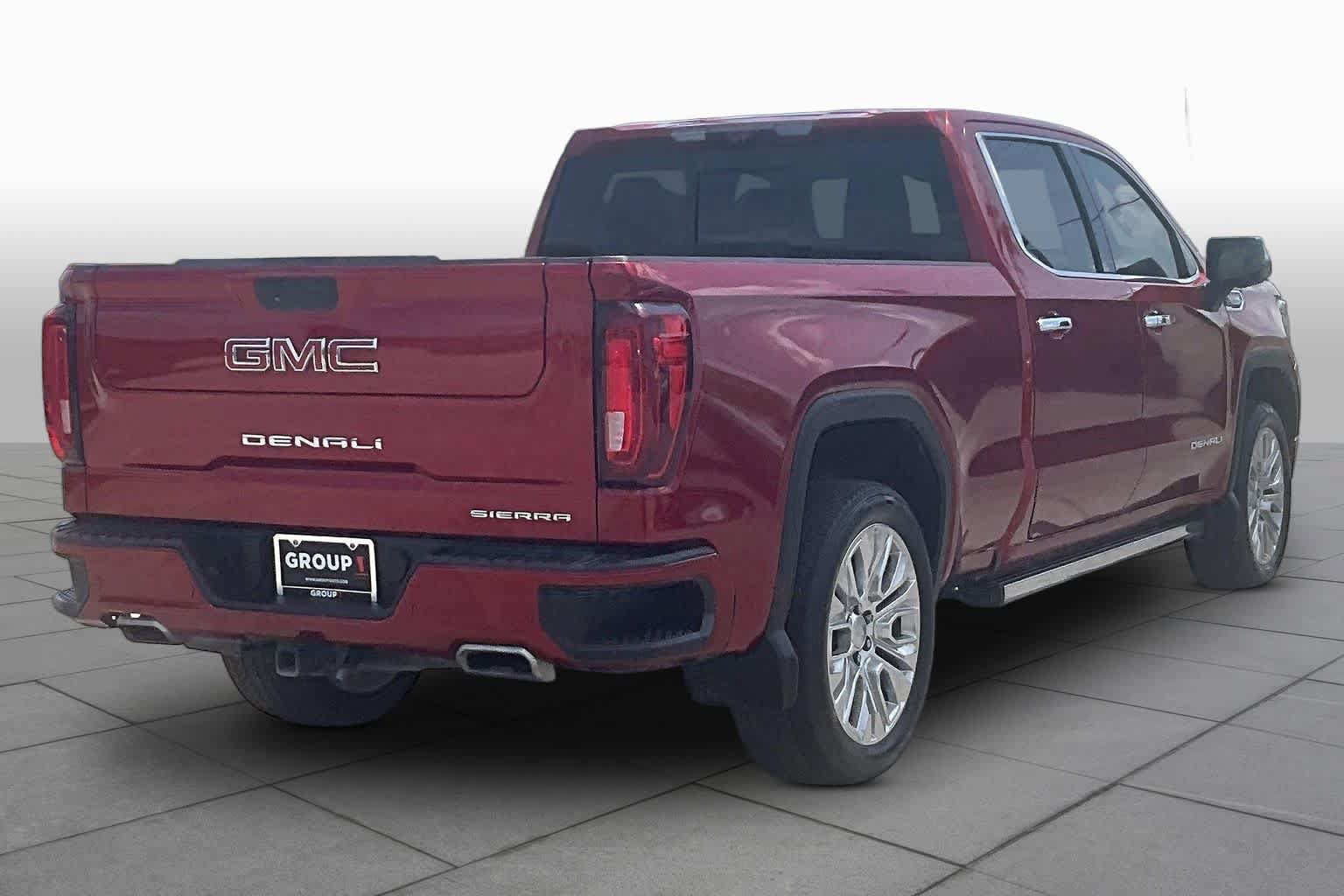 Used 2021 GMC Sierra 1500 Denali w/ Denali Ultimate Package AWD/4WD image 24