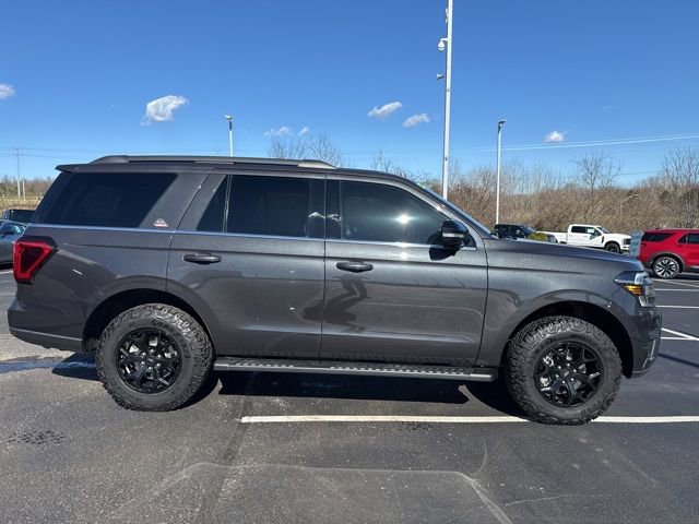 Used 2022 Ford Expedition Timberline image 9