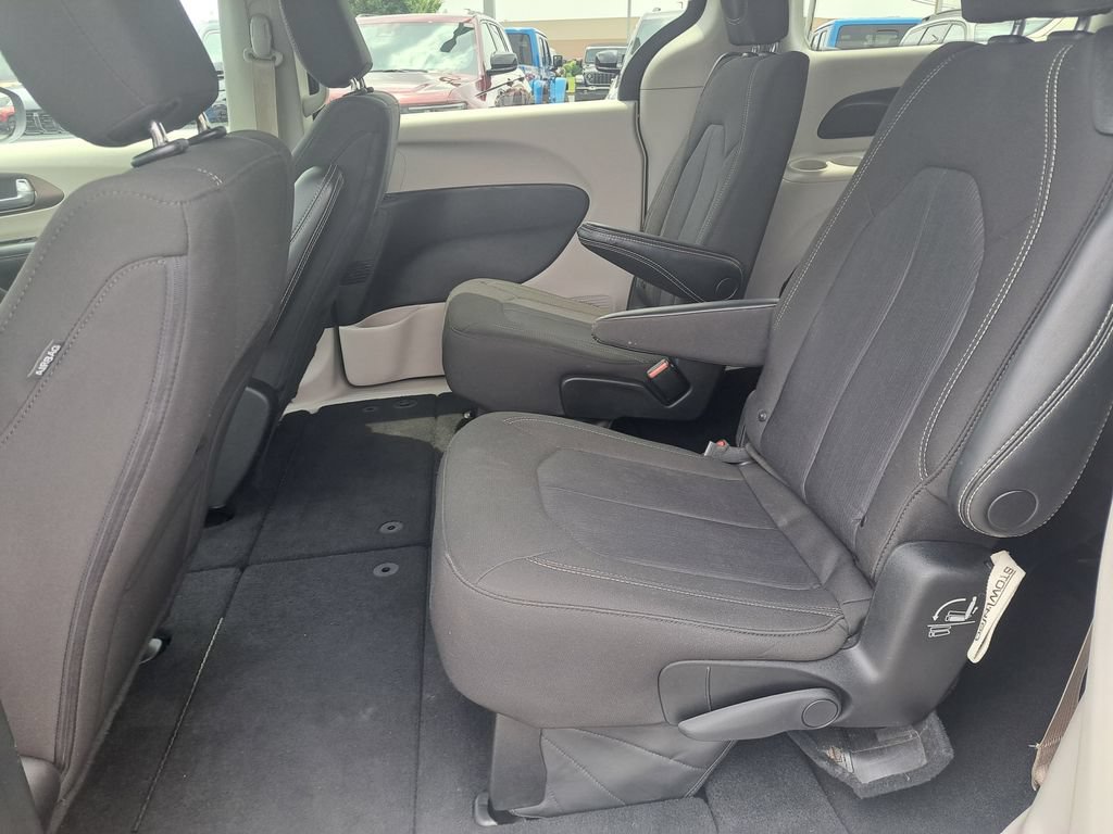 Certified 2023 Chrysler Voyager LX FWD image 26