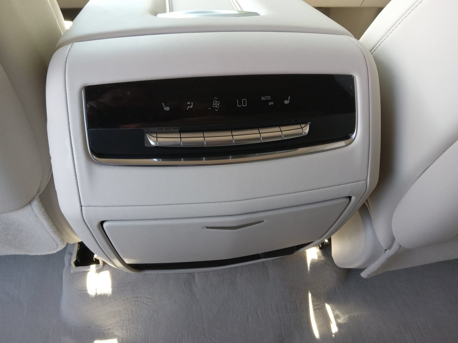 Certified 2026 Cadillac Escalade Platinum Sport AWD/4WD image 29