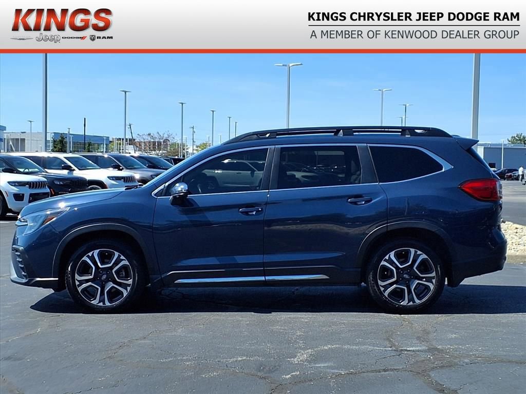 Used 2023 Subaru Ascent Limited w/ Technology Package image 3