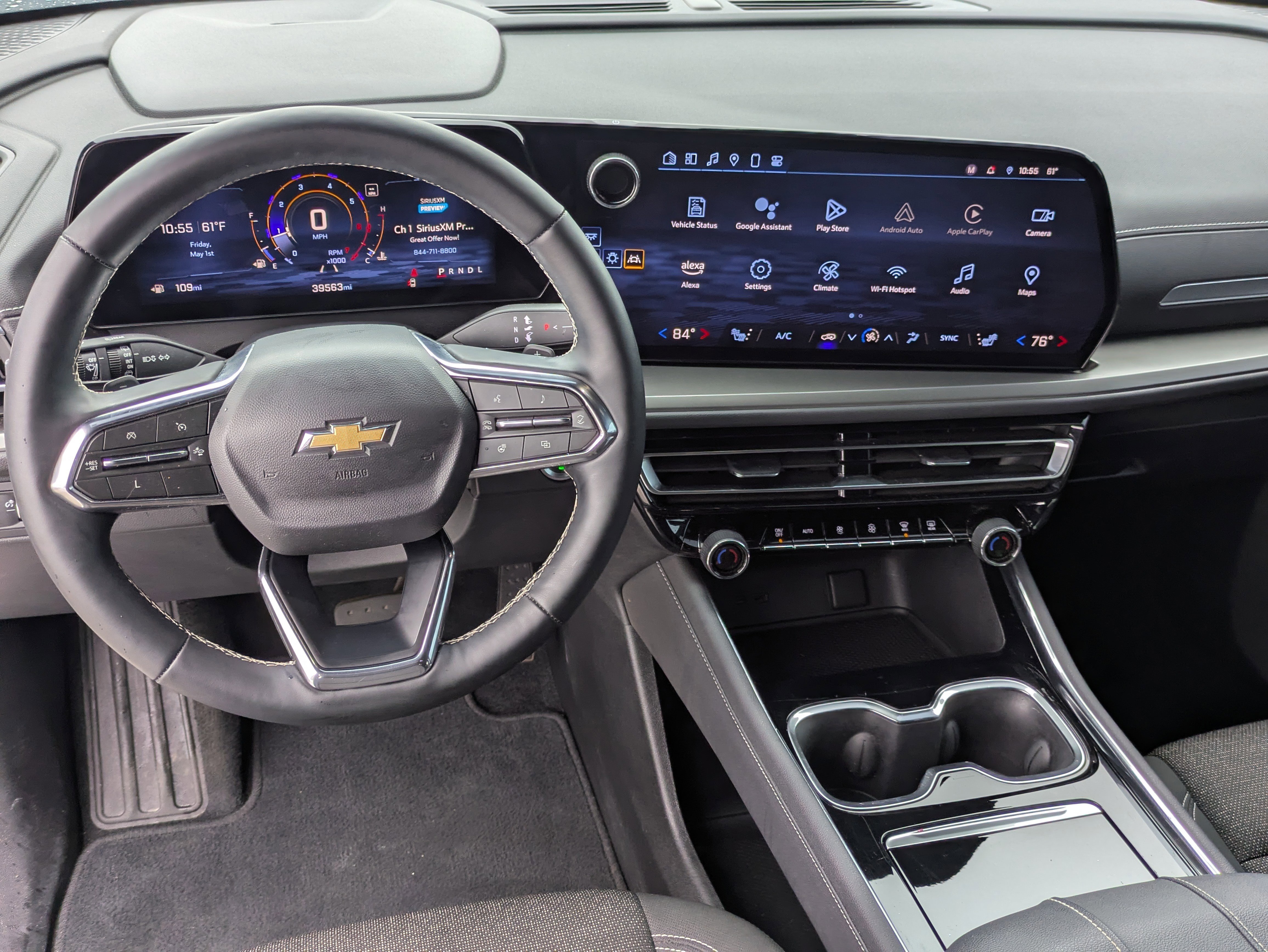 Used 2024 Chevrolet Traverse LS FWD image 16