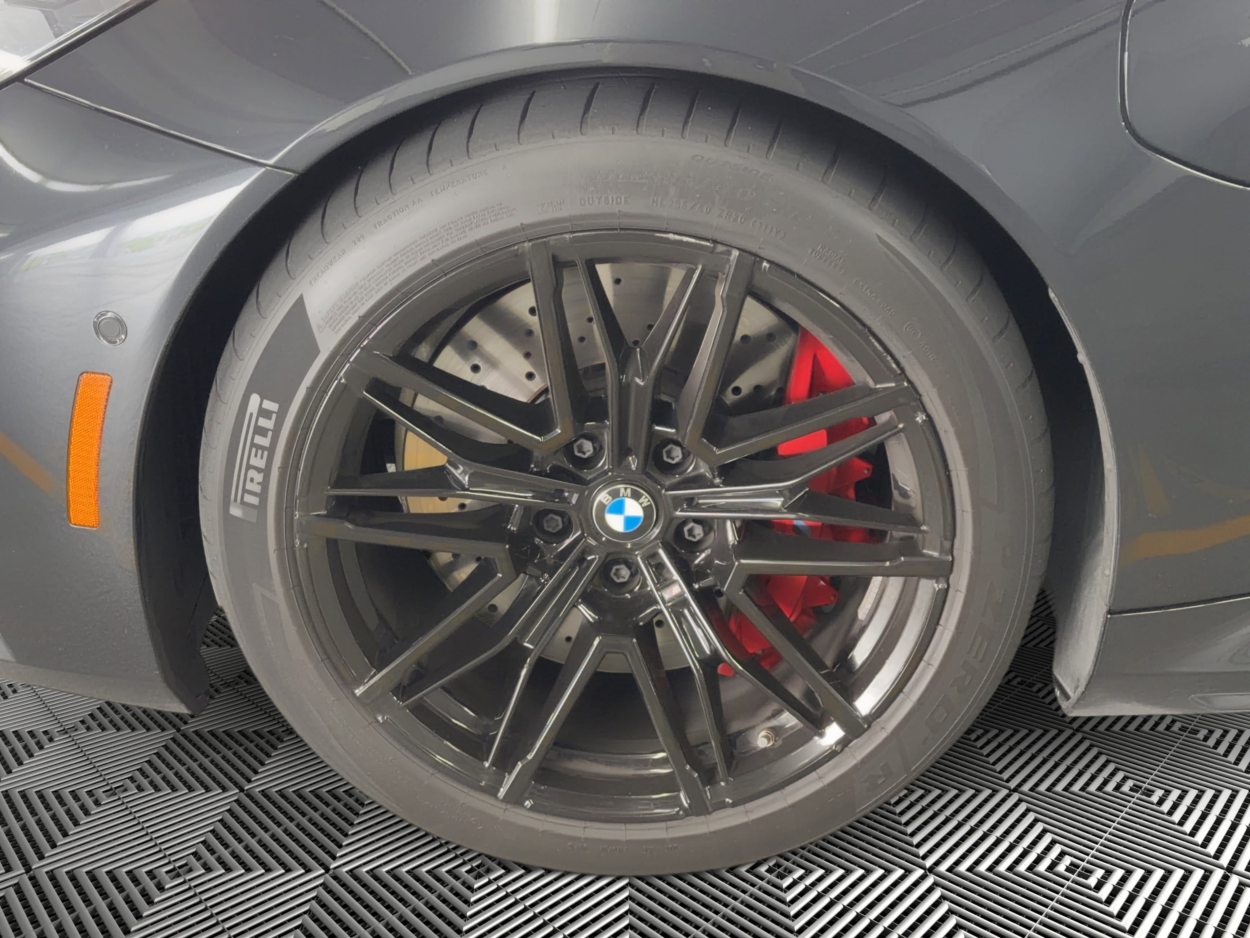 Used 2026 BMW M5 w/ Executive Package image 12