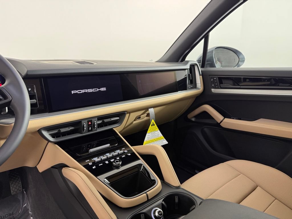 New 2026 Porsche Cayenne AWD/4WD image 23
