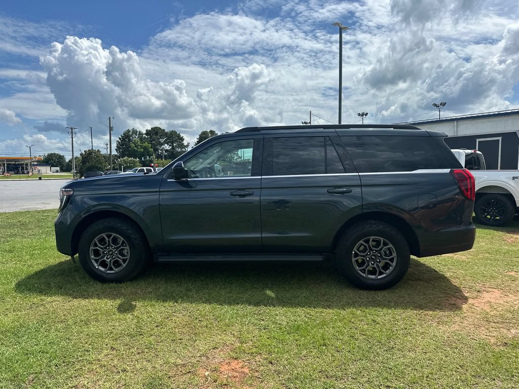 Certified 2025 Ford Expedition Active AWD/4WD image 4