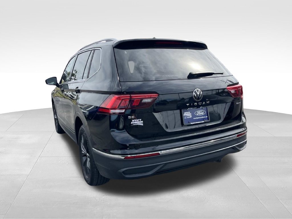 Used 2024 Volkswagen Tiguan SE AWD/4WD image 6
