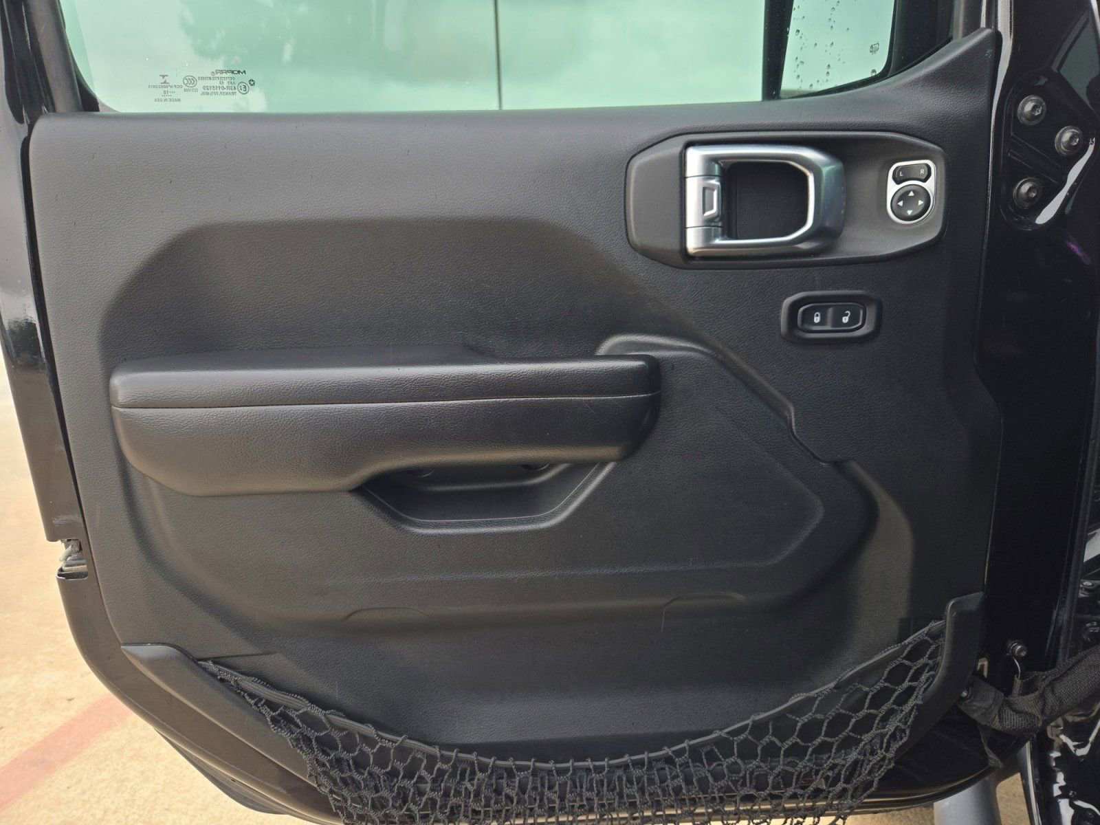 Used 2018 Jeep Wrangler Unlimited Sport S image 19