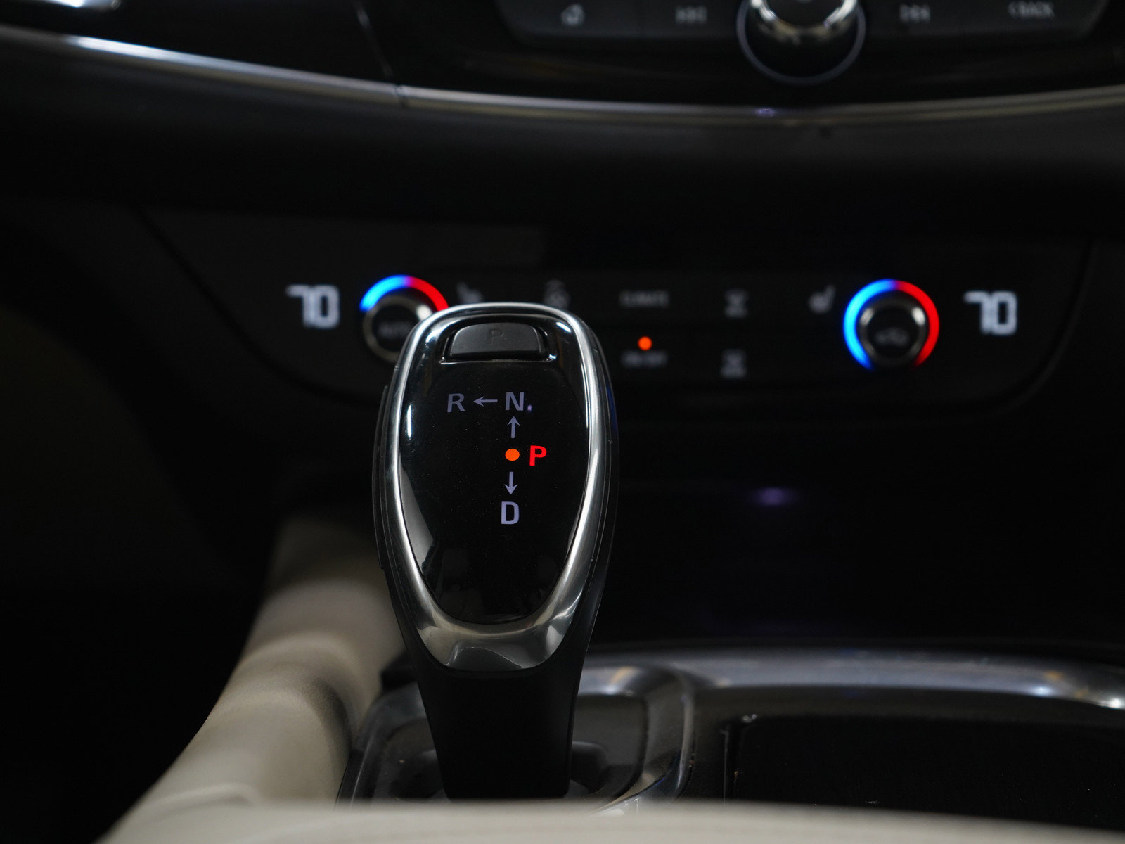 Used 2019 Buick Enclave Essence w/ Trailering Package, 5000 lbs. AWD/4WD image 18