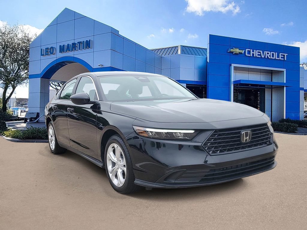 Used 2025 Honda Accord LX image 3