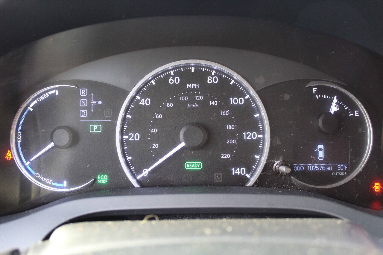 Used 2012 Lexus CT 200h Premium w/ Premium Audio Pkg FWD image 11