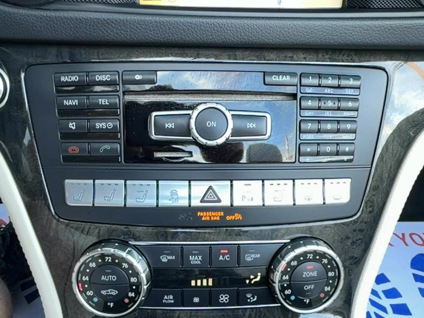 Used 2013 Mercedes-Benz SL 550 image 9
