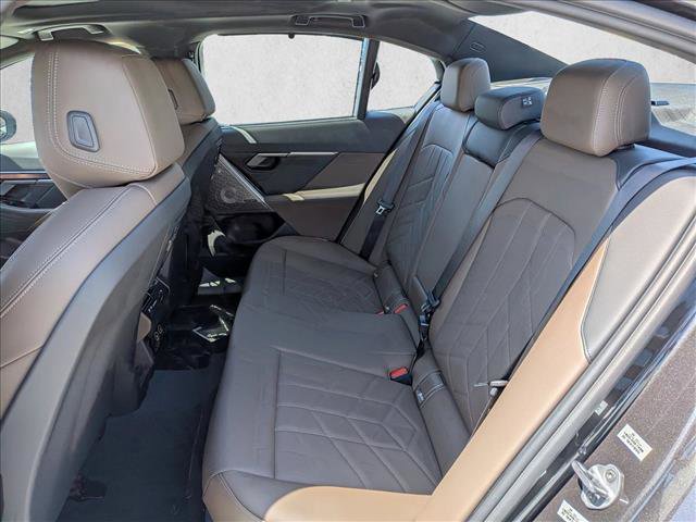 New 2026 BMW 550e xDrive w/ Executive Package AWD/4WD image 15