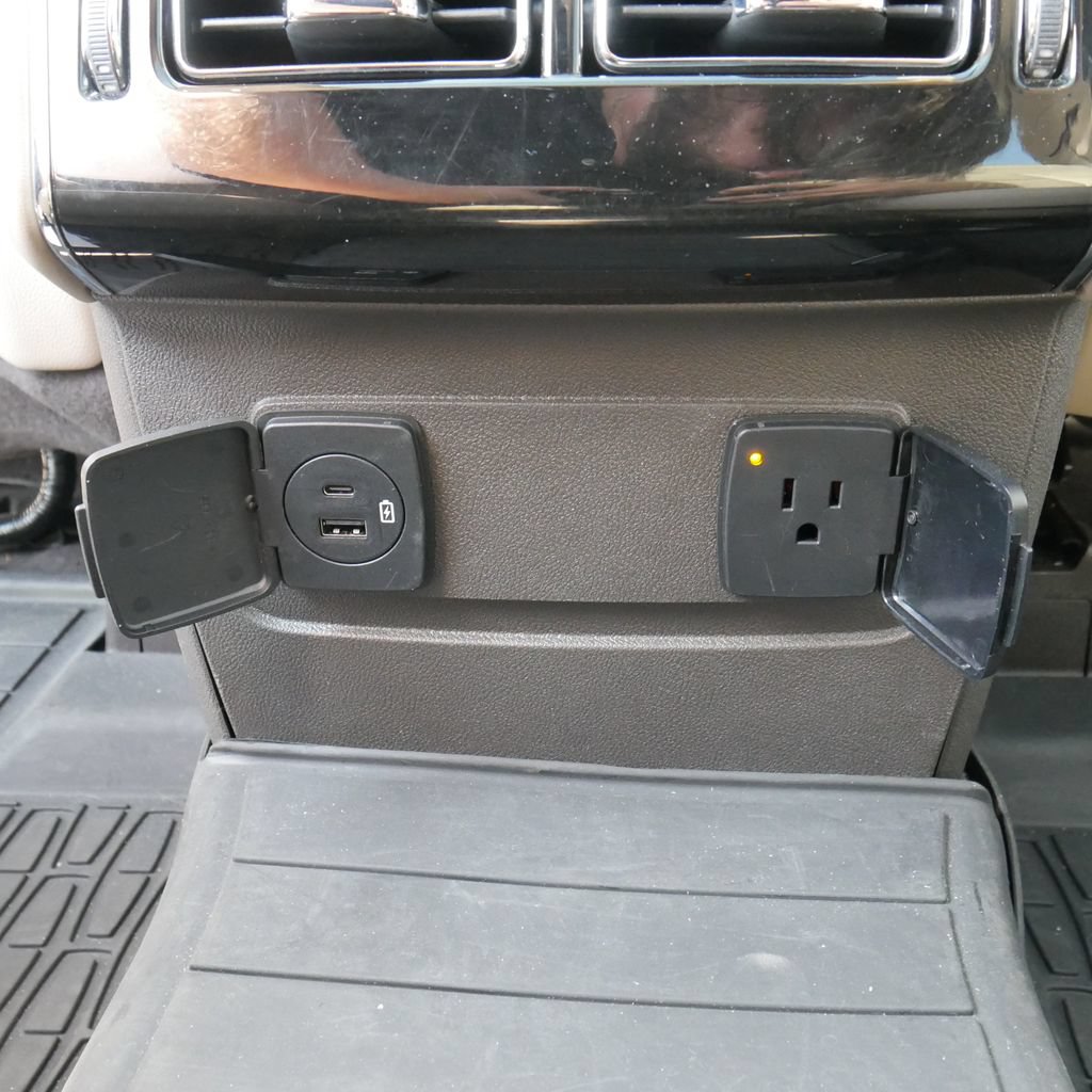 Used 2021 Lincoln Aviator Reserve w/ Equipment Group 202A AWD/4WD image 31
