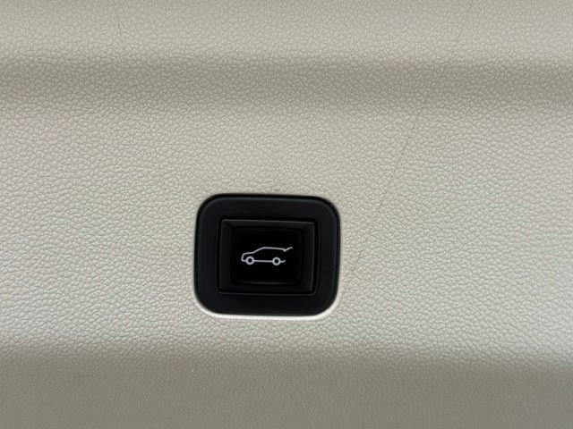 Used 2021 Cadillac Escalade Sport Platinum AWD/4WD image 29